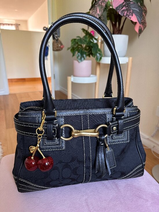 Handbags - 🖤🍒 Coach Hampton Y2K Vintage Shoulder Bag Satchel 10507 Hamptons